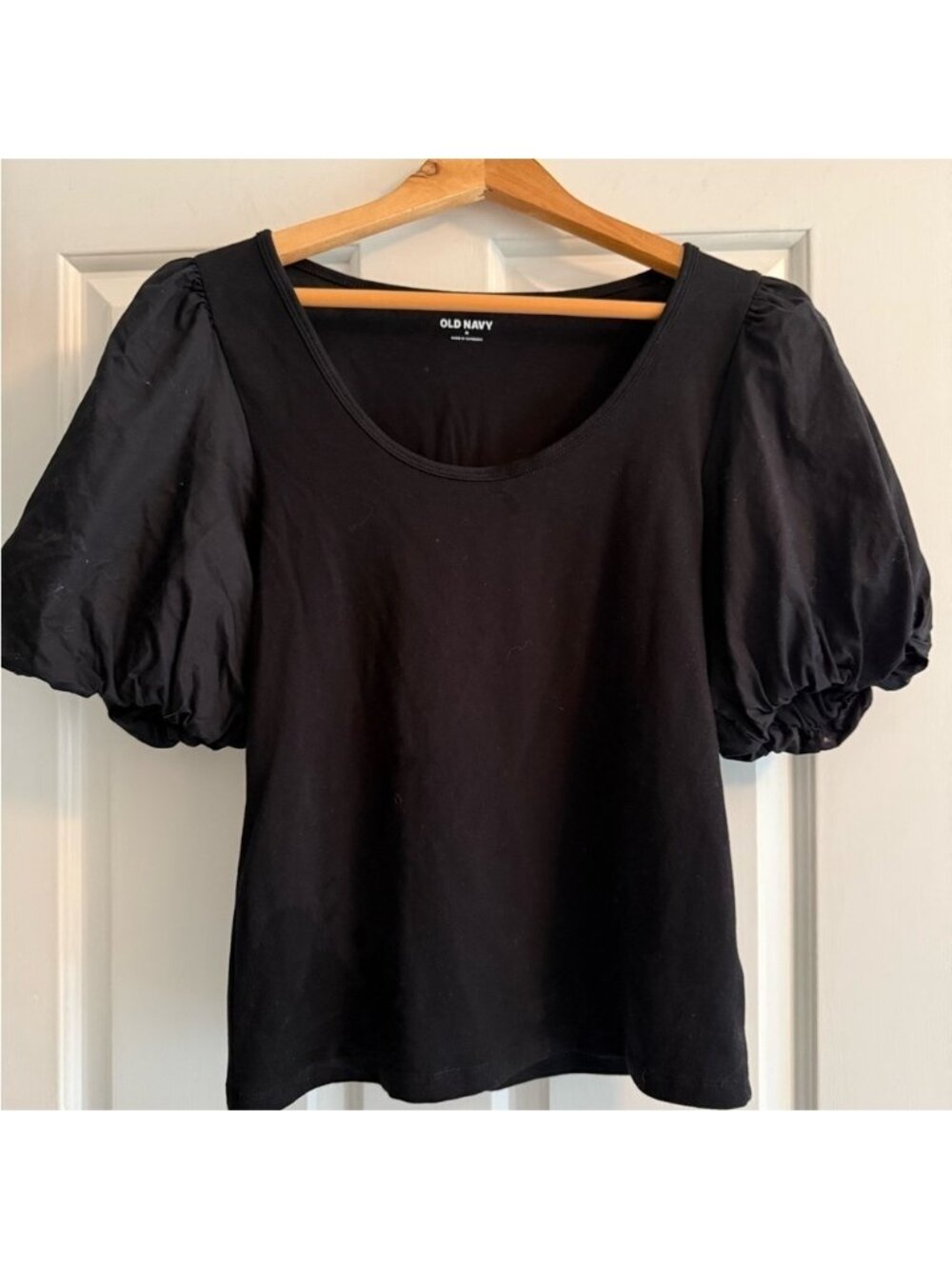 Old Navy Mixed Media Balloon Sleeve Black Top Size M